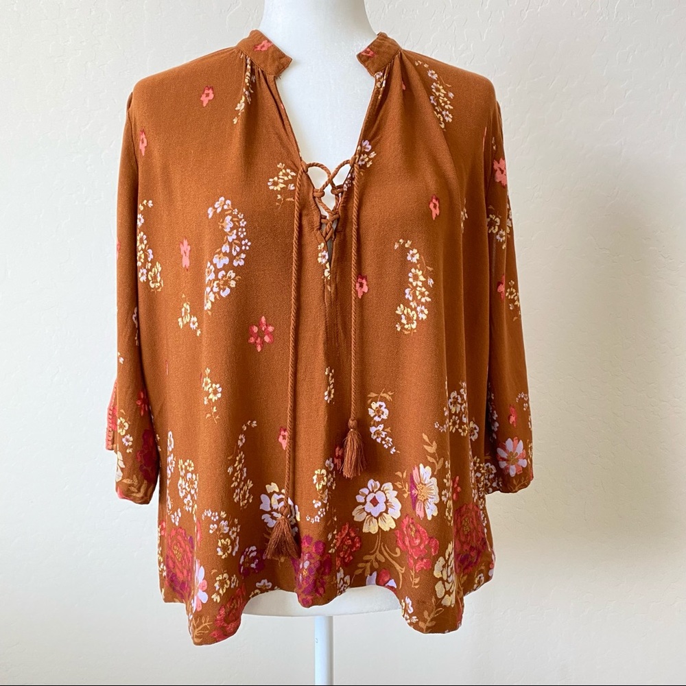 URBAN OUTFITTERS Ecote Boho Floral Top Size Small
